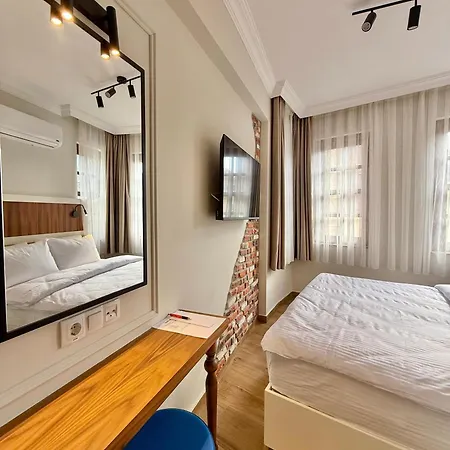 Adria Hotel