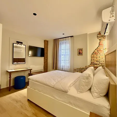 Hotel Adria *