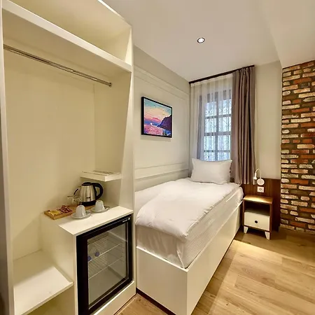 Adria * アンタルヤ