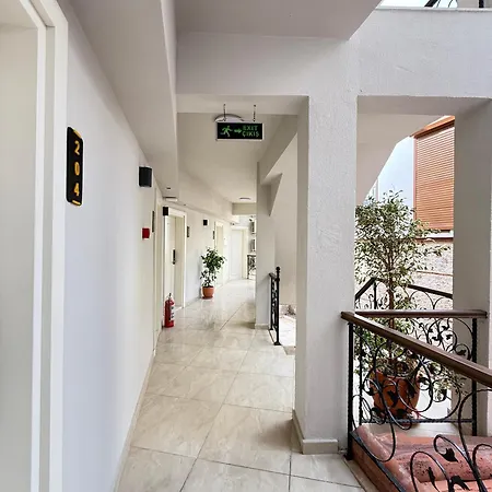 Adria Hotel *