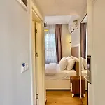 Hotell Adria *