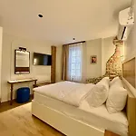 Hotell Adria *