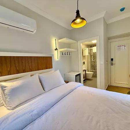 Adria Αττάλεια