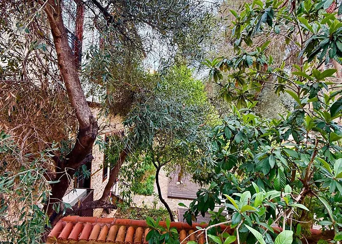 Adria Ξενοδοχείο *