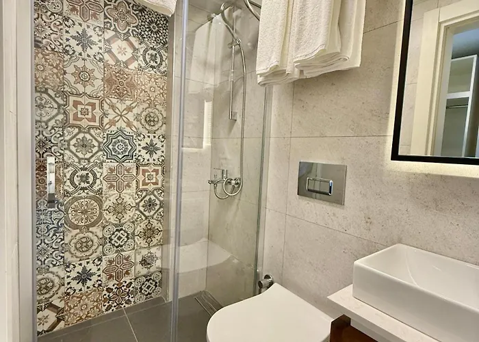 Adria Ξενοδοχείο *