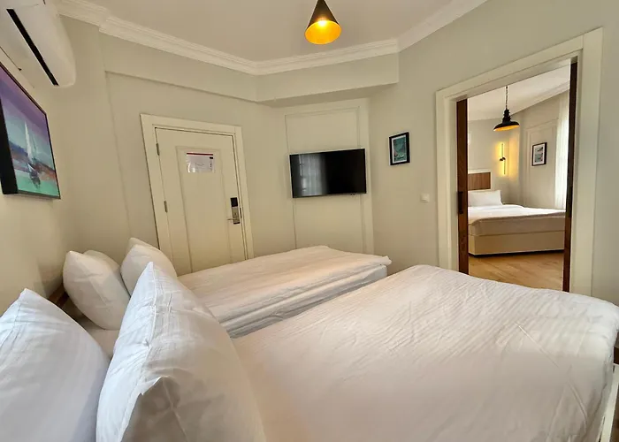 Adria Ξενοδοχείο *